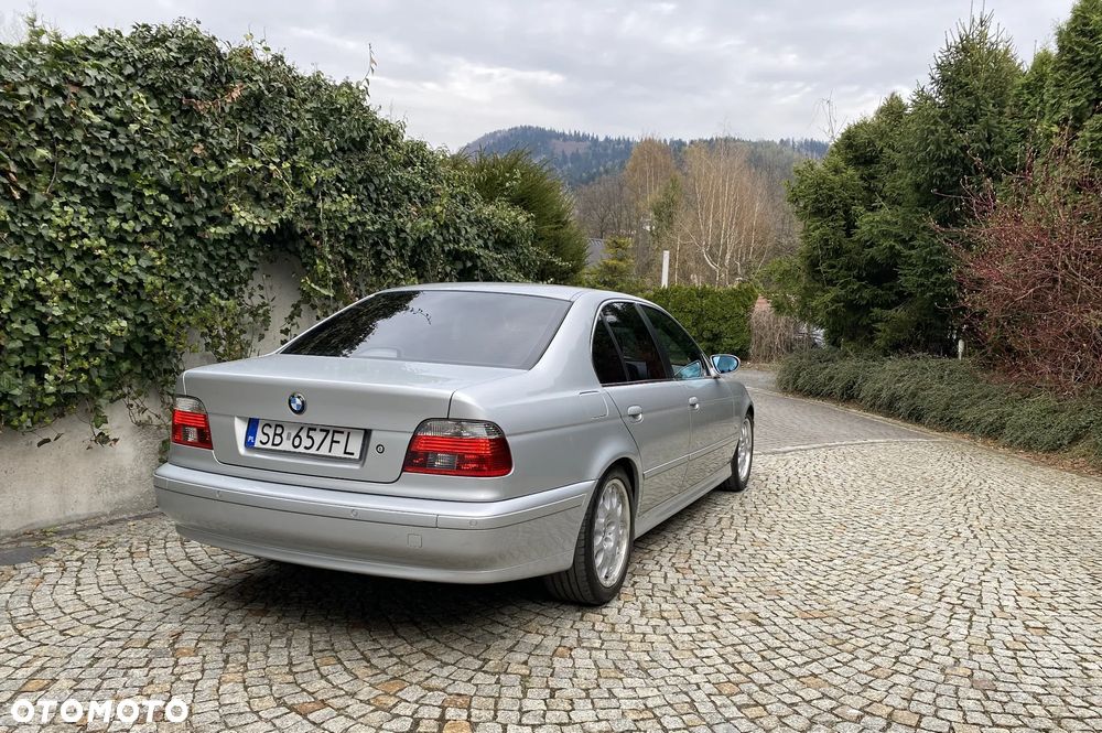 BMW Seria 5 525i - 6