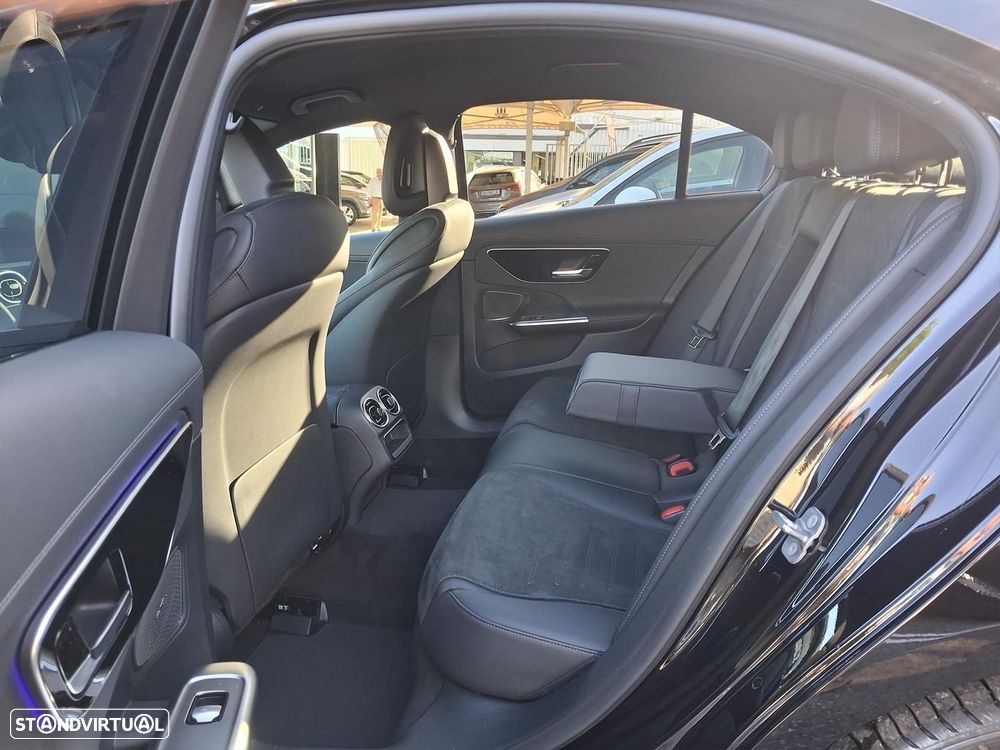 Mercedes-Benz C 300 e AMG Line - 11