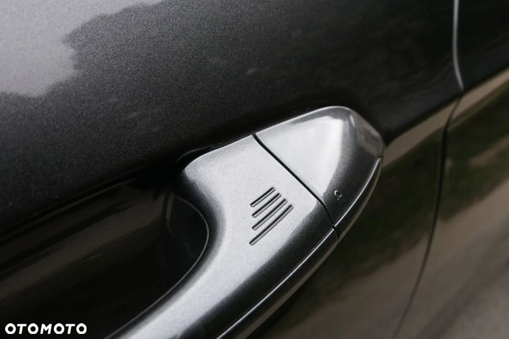 Ford Mondeo 2.0 Hybrid Trend - 10