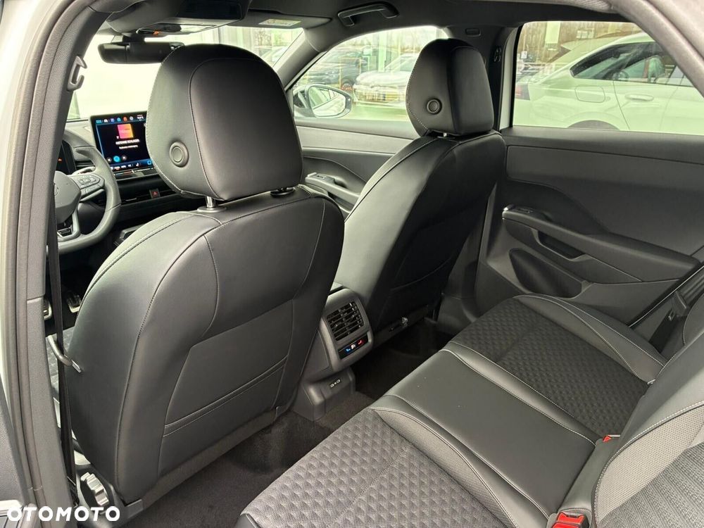 Volkswagen T-Roc - 25