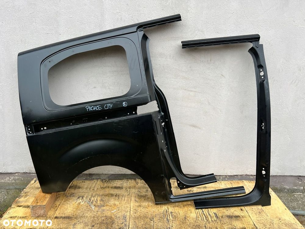 TOYOTA PROACE JUMPY EXPERT BŁOTNIK PRAWY TYLNY - 1