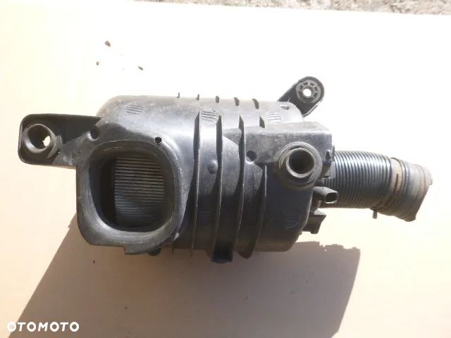 OBUDOWA FILTRA POWIETRZA SEAT ALTEA 2.0 FSI - 10