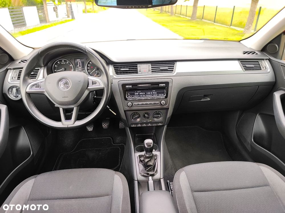Skoda RAPID 1.2 TSI Ambition - 11