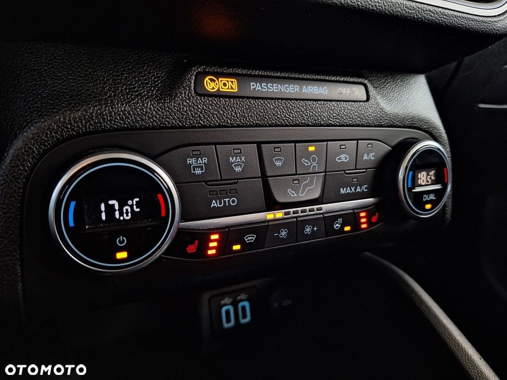 Ford Focus SW 1.5 EcoBlue Connected - 27