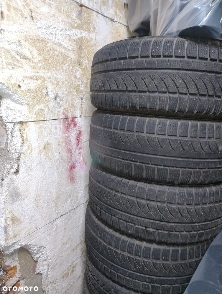 Mitsubishi Outlander - 30