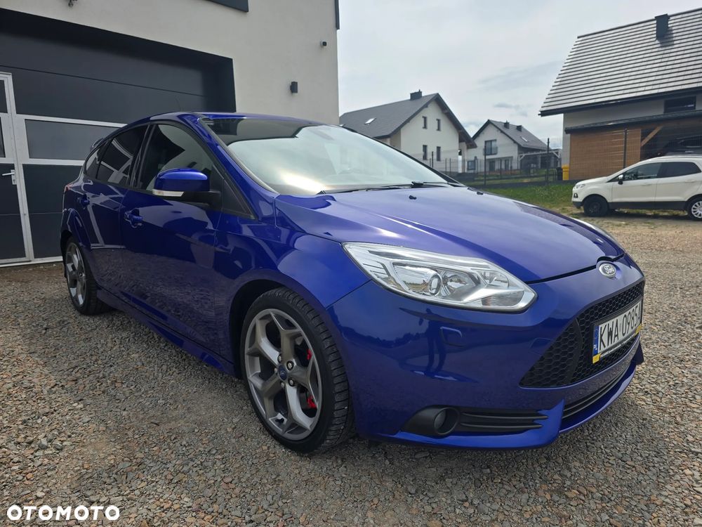 Ford Focus 2.0 EcoBoost ST - 10