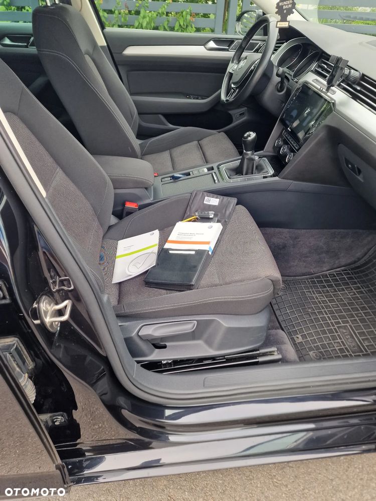 Volkswagen Passat Variant 2.0 TDI BMT Comfortline - 14