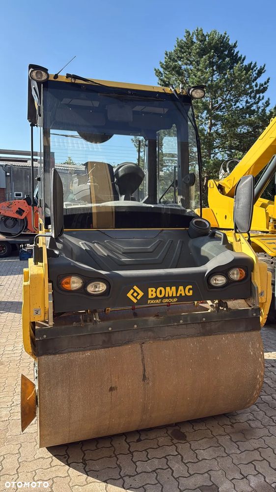 Bomag BW 151 AC-5   STAL GUMA - 3