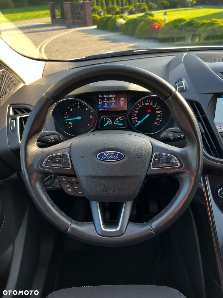 Ford Kuga 2.0 TDCi 4x4 Titanium - 22