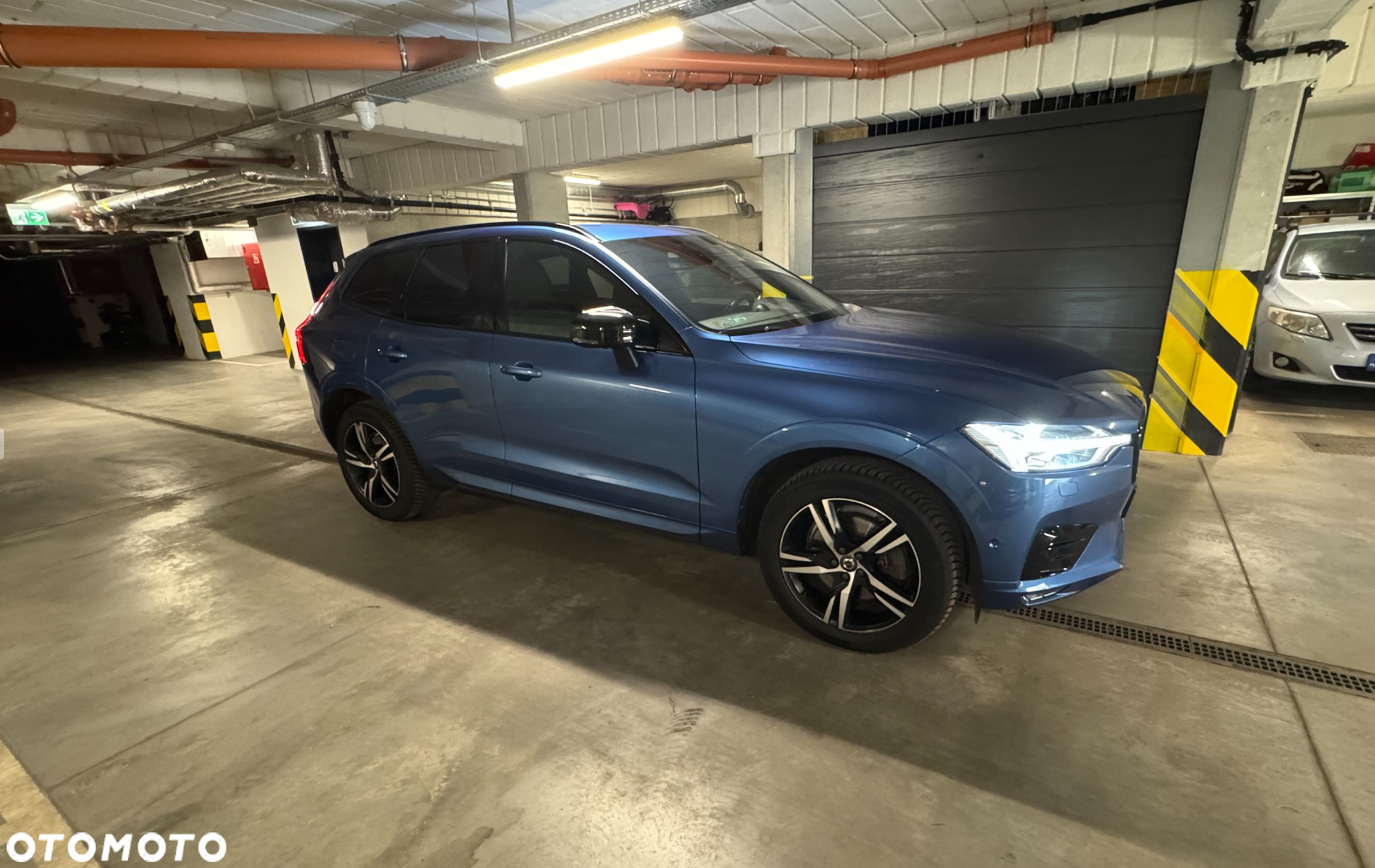 Volvo XC 60 D5 AWD R-Design - 10