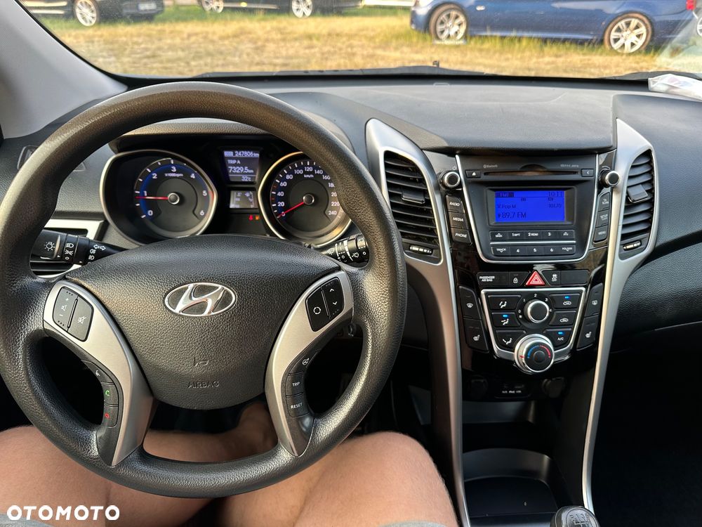 Hyundai i30 1.6 CRDI Trend - 11