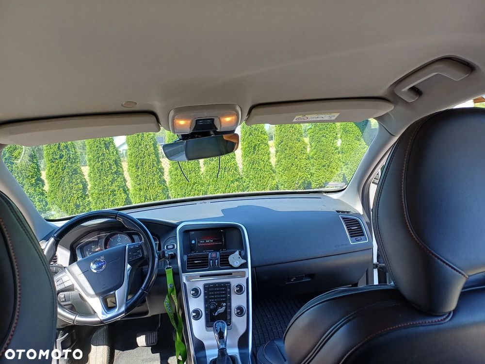 Volvo XC 60 D4 AWD Ocean Race - 16