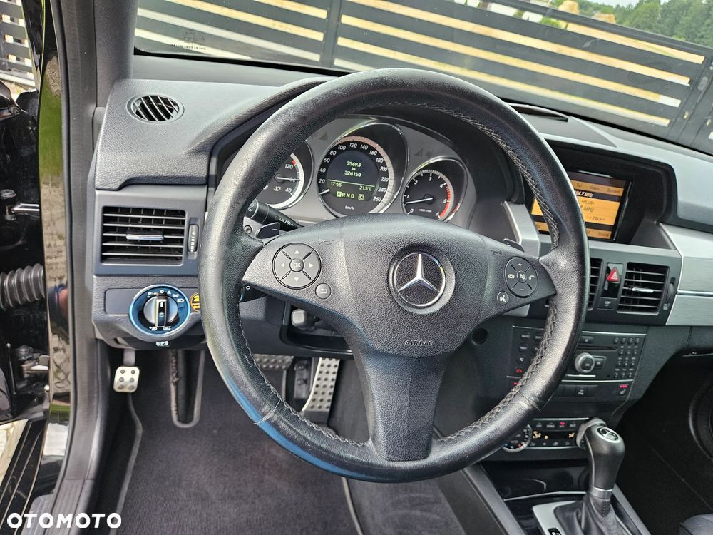 Mercedes-Benz GLK 350 CDI DPF 4Matic 7G-TRONIC Edition 1 - 24