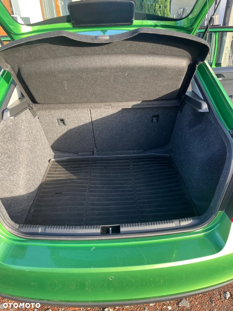 Skoda RAPID Spb 1.2 TSI Ambition - 10