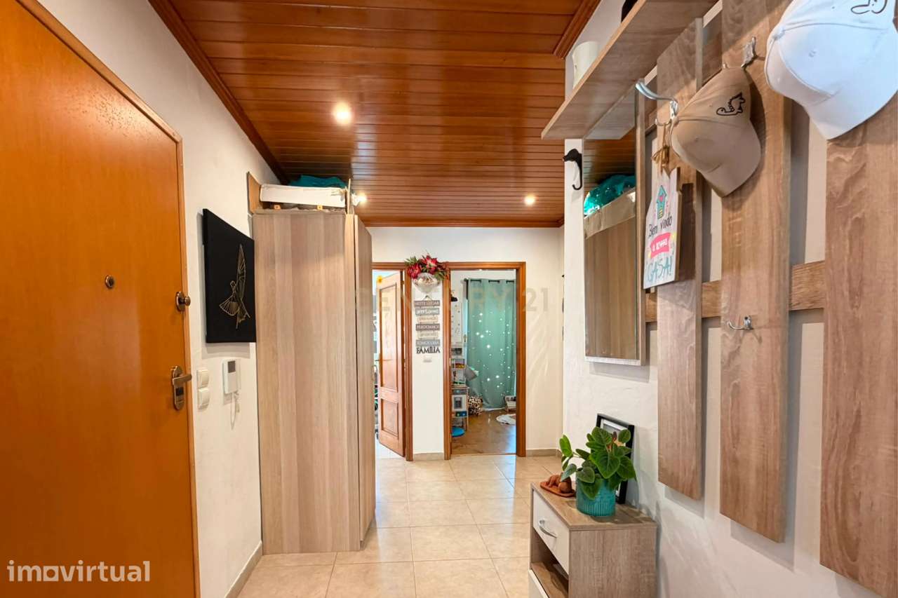 Apartamento T2 em Casal de Cambra, com BOX para 2 carros - Grande imagem: 5/28