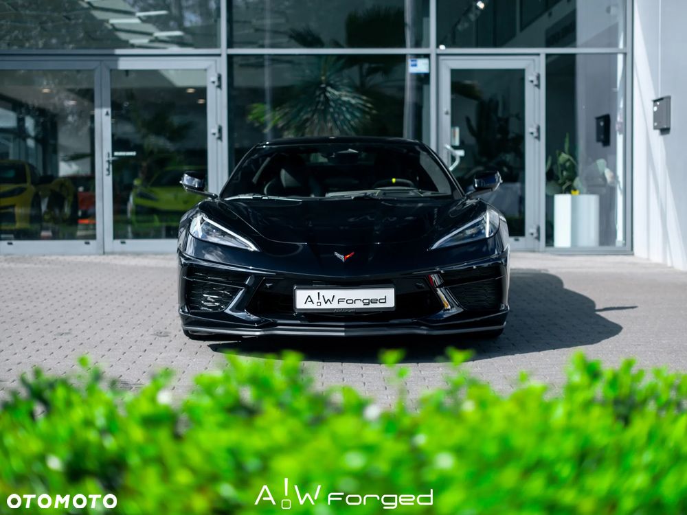 Chevrolet Corvette - 4