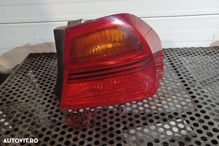 Lampa / Tripla stop dreapta pe aripa 6937458 BMW Seria 3 E90 [2004 - - 1