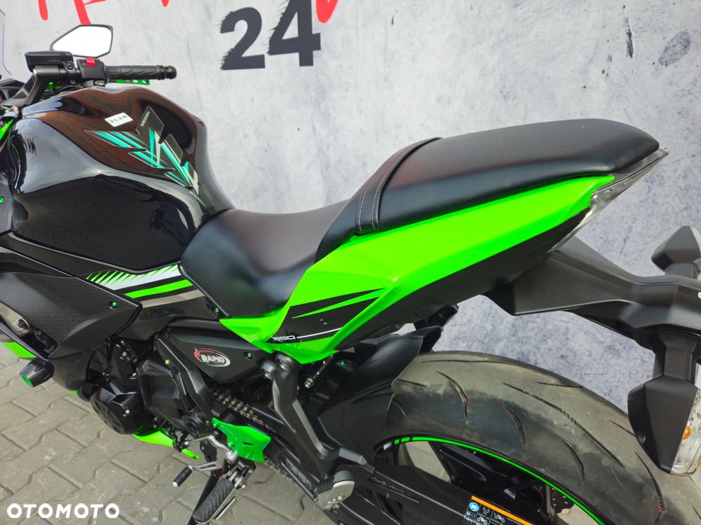 Kawasaki Z 650 - 25