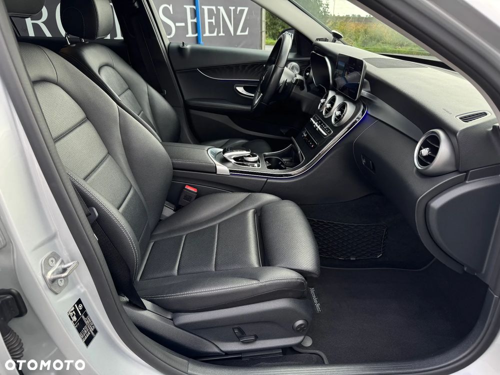 Mercedes-Benz Klasa C 220 d 4MATIC 9G-TRONIC - 11