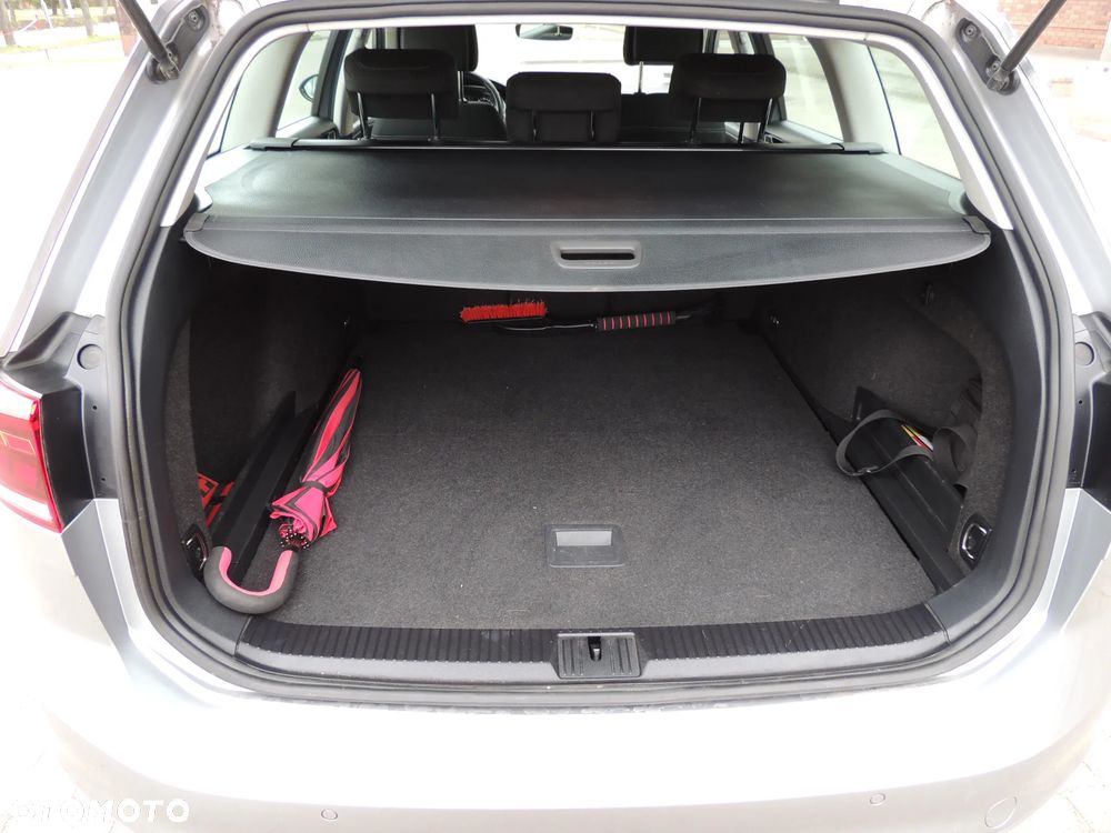 Volkswagen Passat 1.5 TSI EVO Business DSG - 29