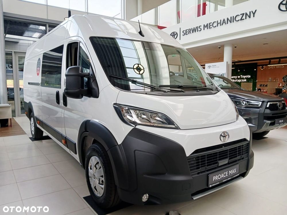 Toyota PROACEMAX - 3