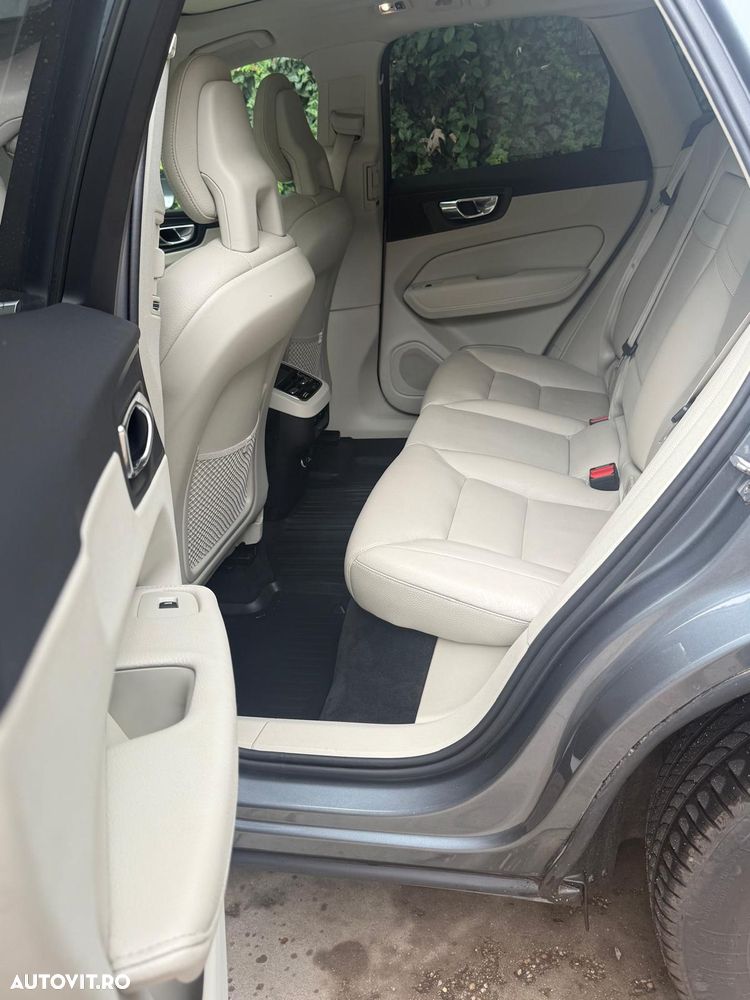 Volvo XC 60 D4 AWD Momentum - 8