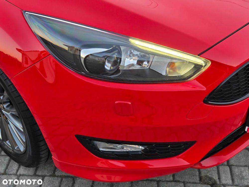 Ford Focus 1.0 EcoBoost Start-Stopp-System ST-LINE DESIGN - 15