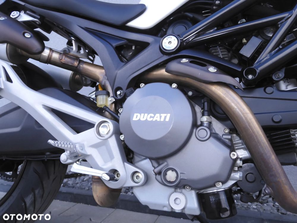 Ducati 696 - 16