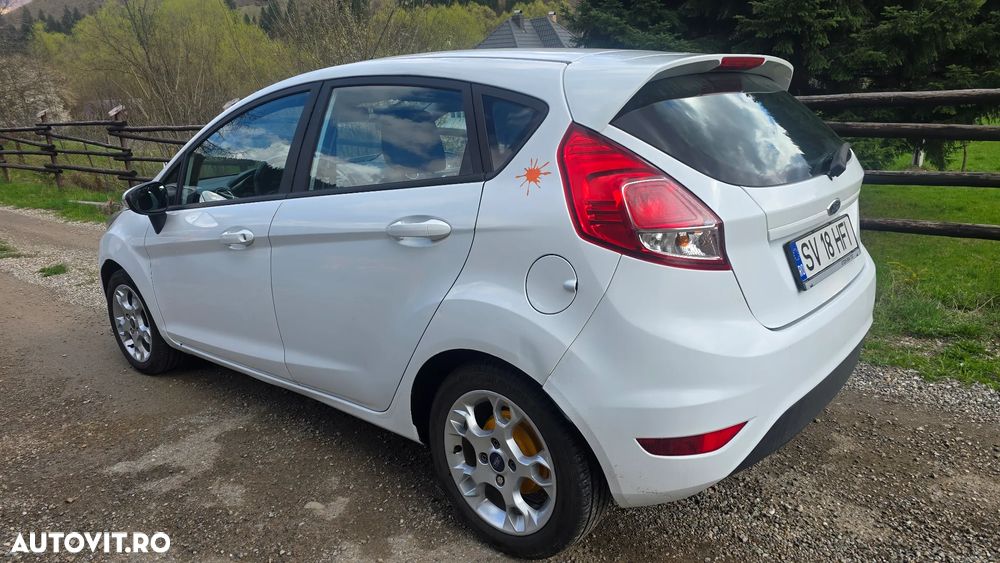 Ford Fiesta 1.5 TDCi DPF Titanium - 8