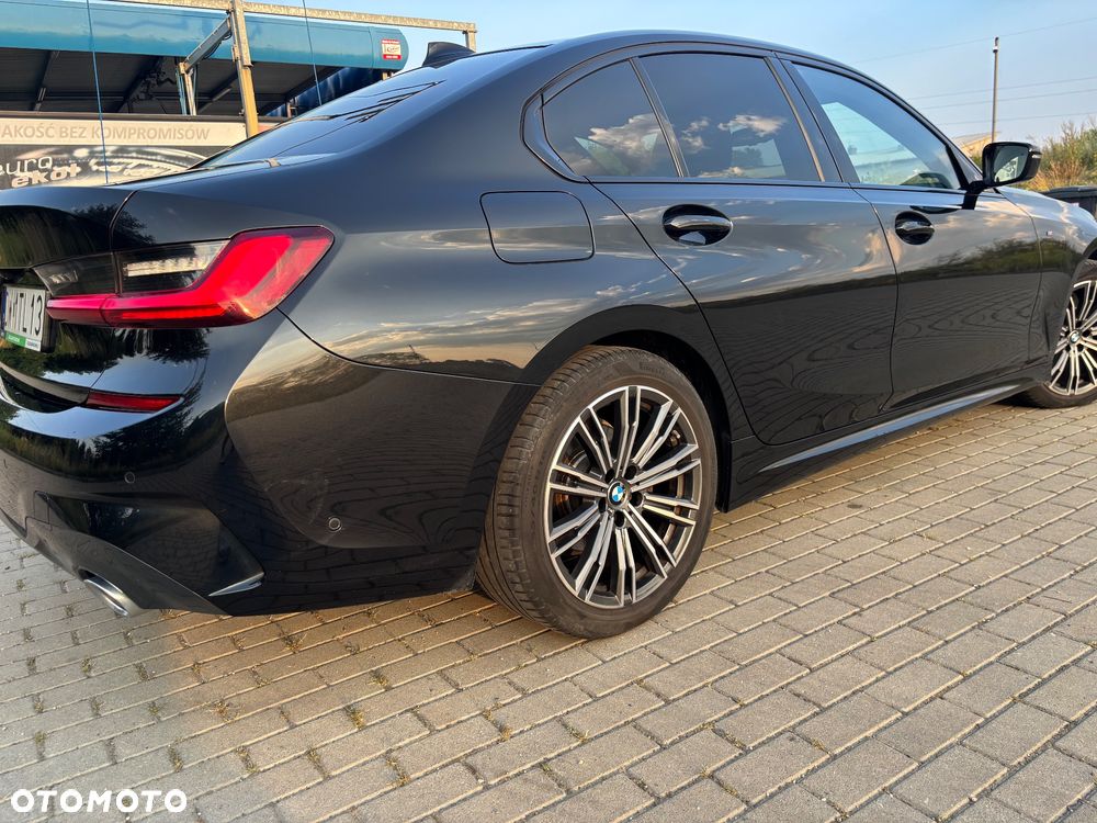 BMW Seria 3 320d xDrive mHEV M Sport - 18