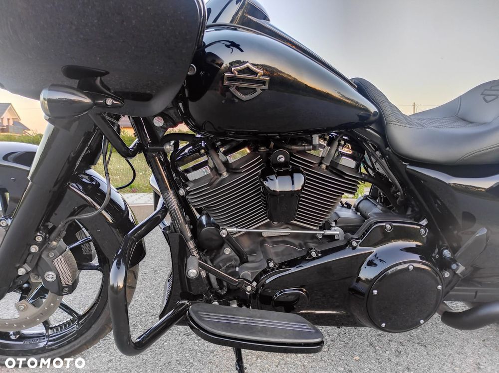Harley-Davidson Touring Road Glide - 9