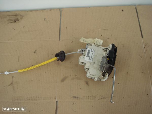 Fecho Da Porta Frente Dto Audi A3 Sportback (8Pa) - 1