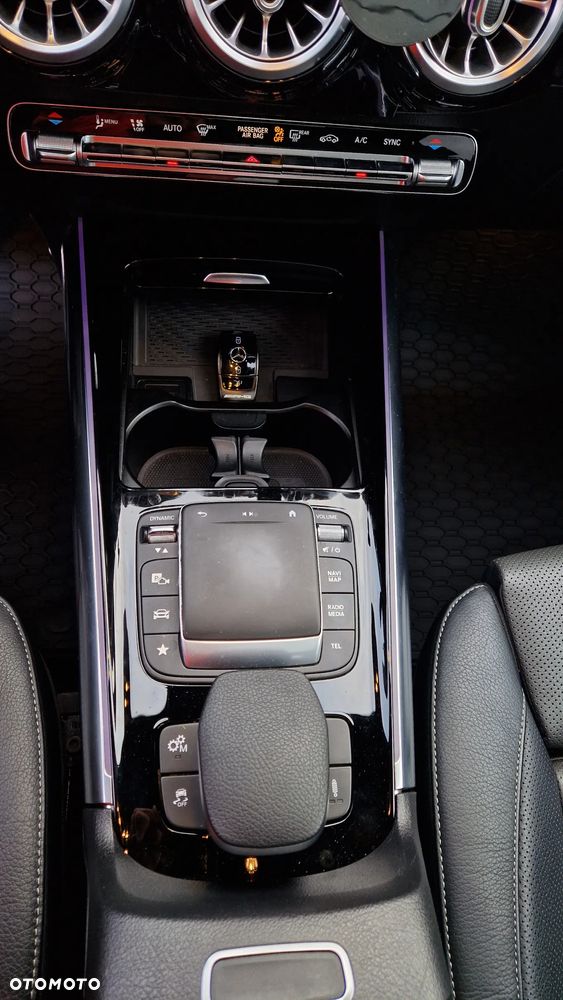 Mercedes-Benz GLA AMG 35 4-Matic - 19