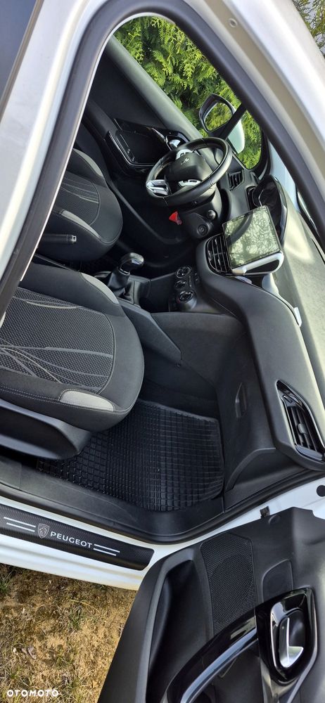 Peugeot 208 PureTech 82 Winter Edition - 15