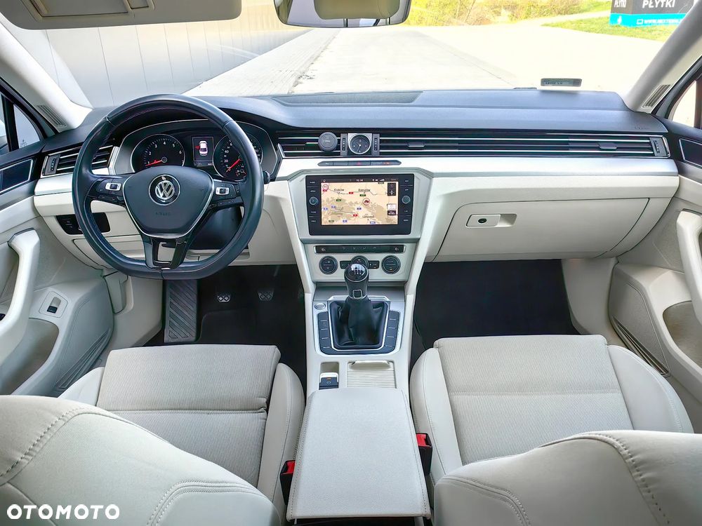 Volkswagen Passat 1.4 TSI BMT Comfortline - 5