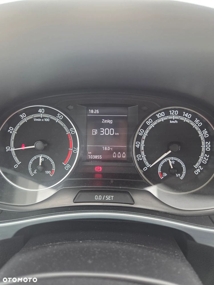 Skoda Fabia 1.0 TSI Ambition - 8