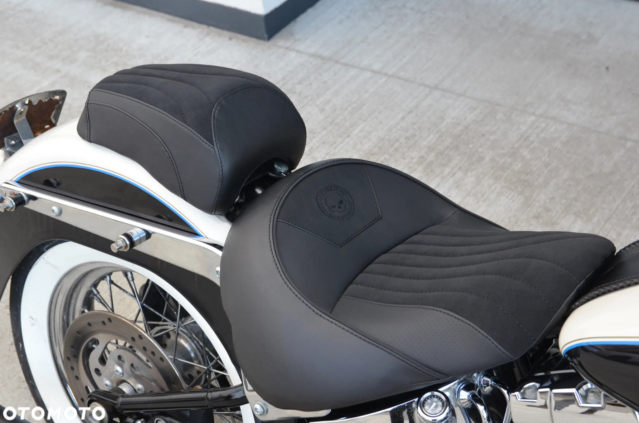 Harley-Davidson Softail Deluxe - 19
