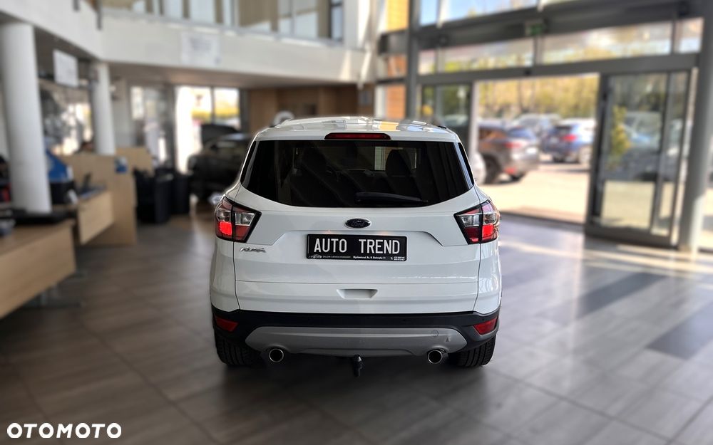 Ford Kuga 2.0 TDCi 4x2 Titanium - 6