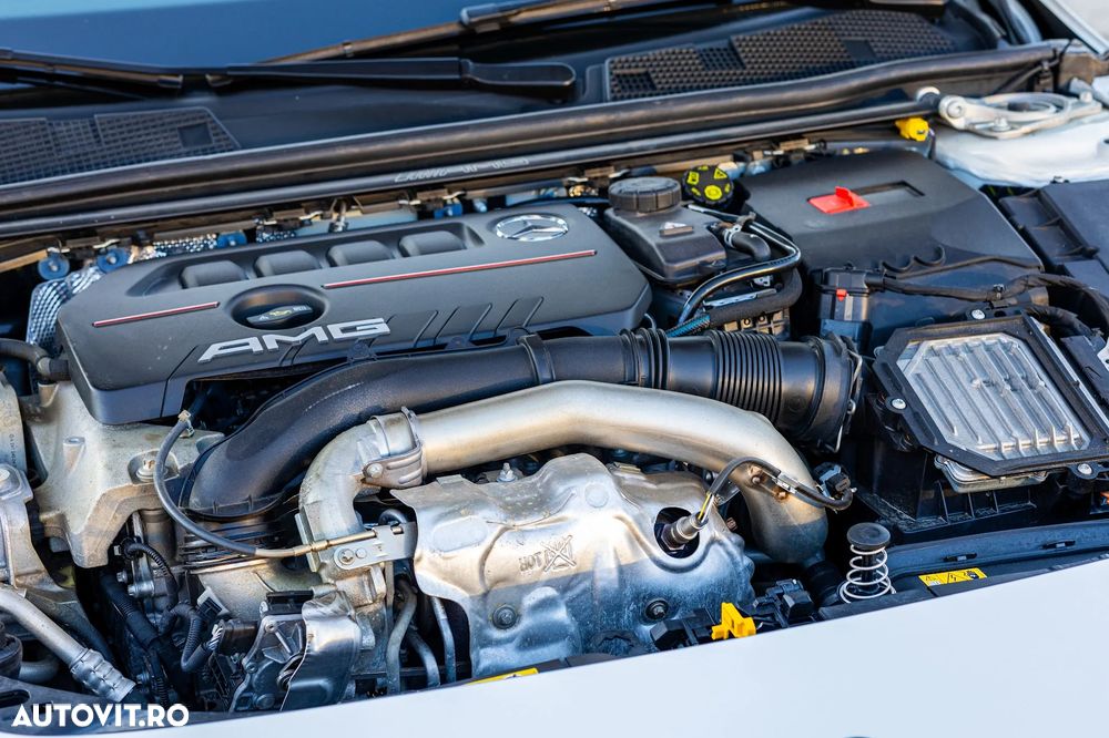 Mercedes-Benz CLA - 13