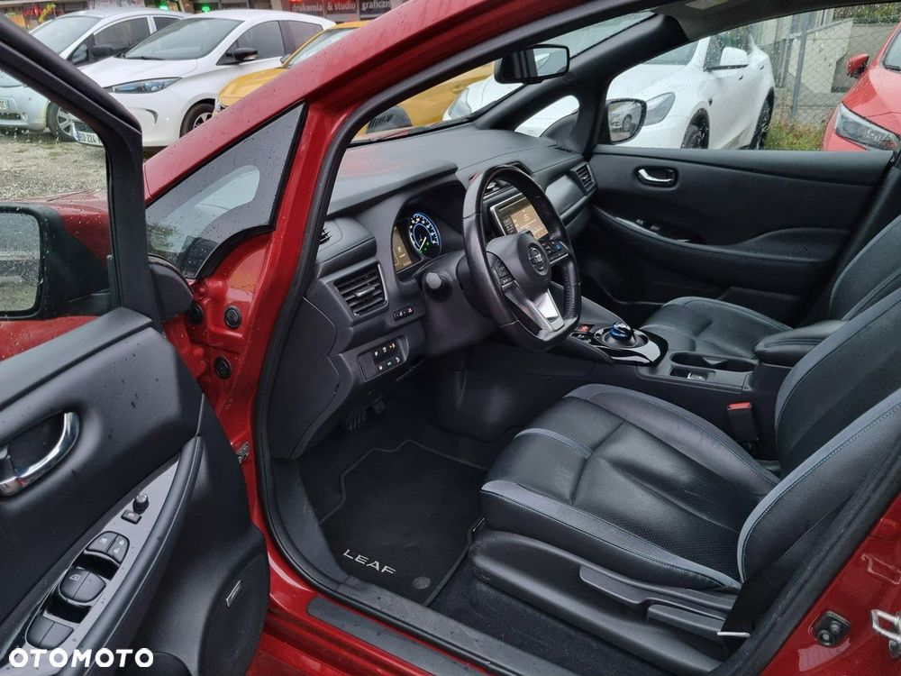 Nissan Leaf 40 kWh Tekna - 12