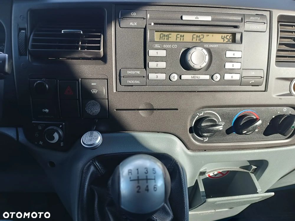 Ford Transit - 10