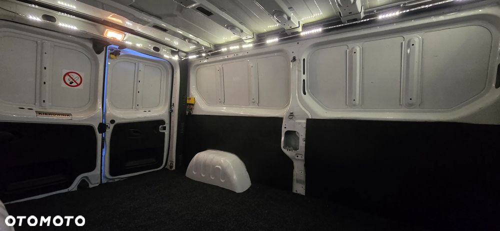 Opel Vivaro - 29