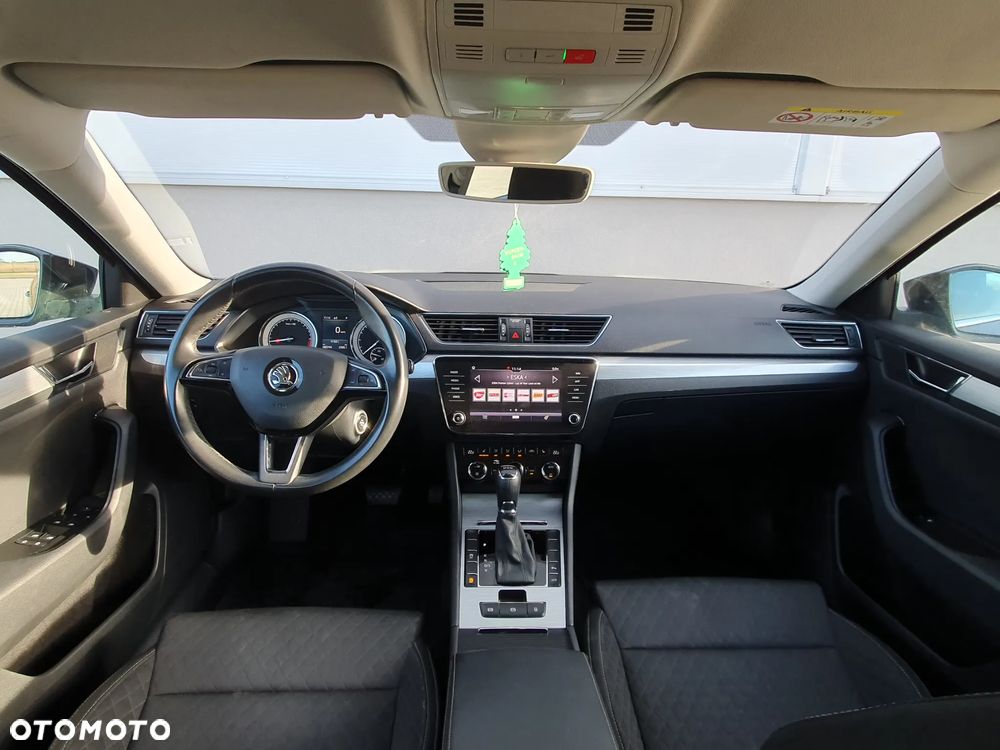 Skoda Superb 2.0 TDI SCR Ambition DSG - 7