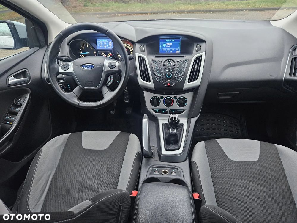 Ford Focus 1.6 TDCi DPF Champions Edition - 12