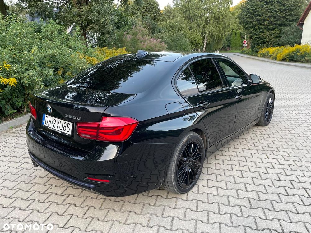 BMW Seria 3 320d xDrive Sport Line - 10
