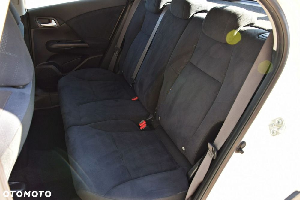 Honda Civic 1.4 i-VTEC Elegance - 31