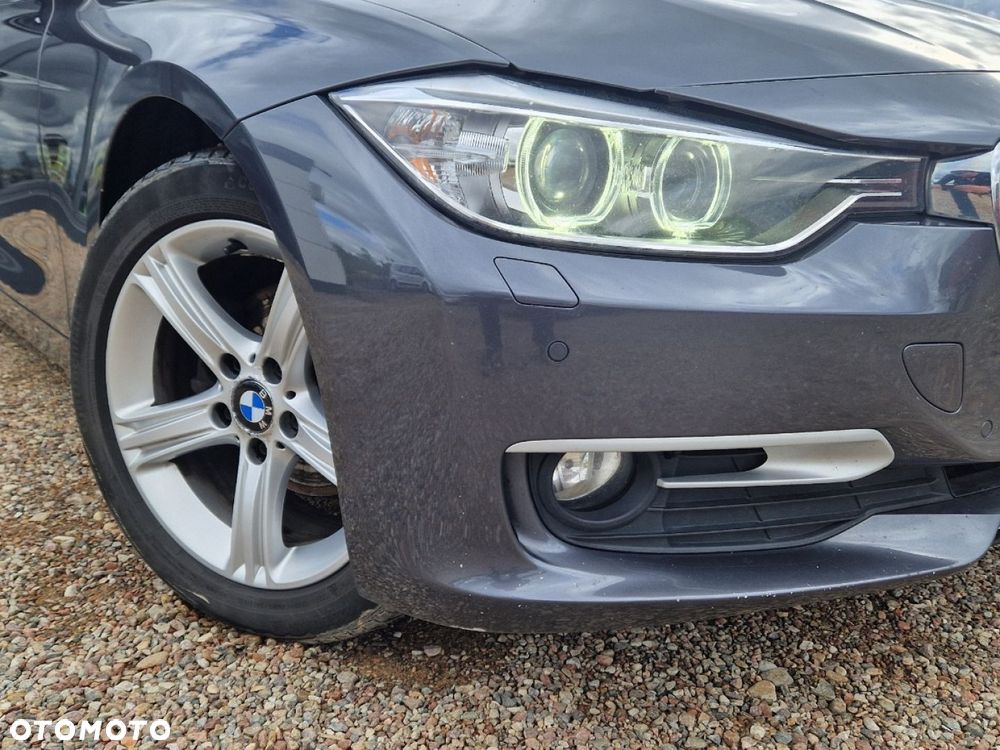 BMW Seria 3 318d Touring Modern Line - 28
