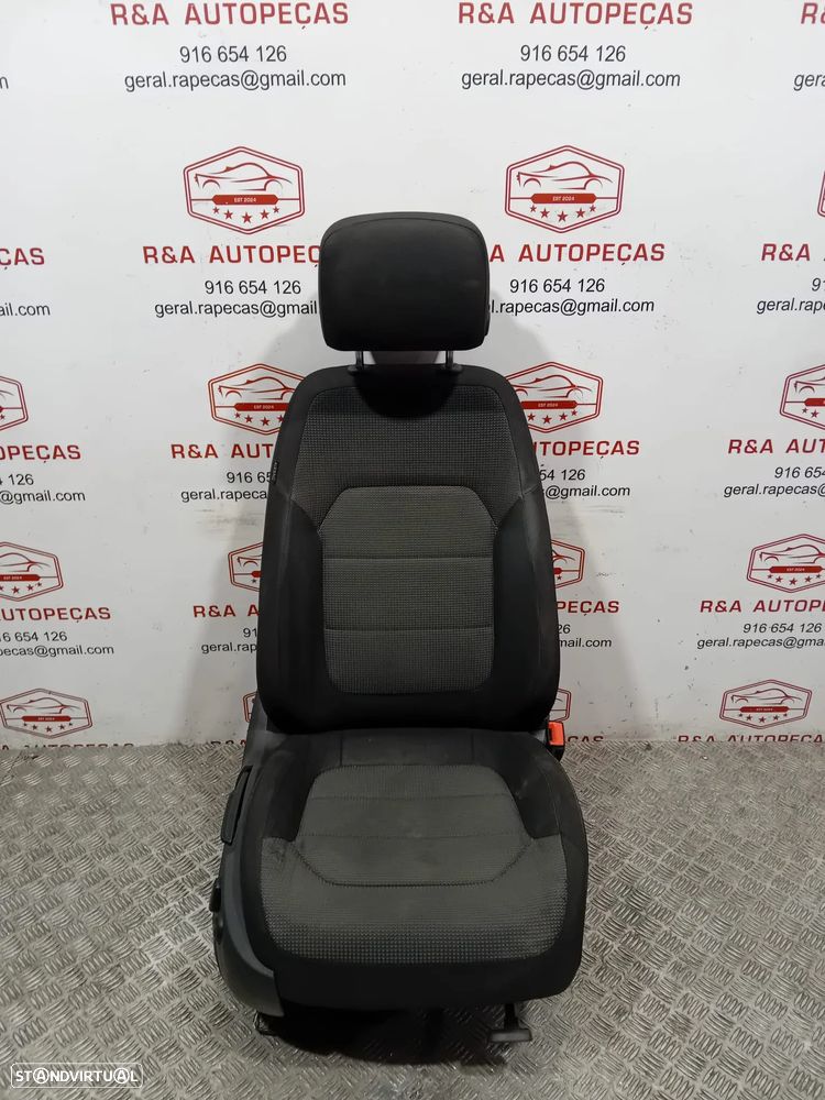 Conjunto de Bancos Passat B7 em Tecido Original - 15