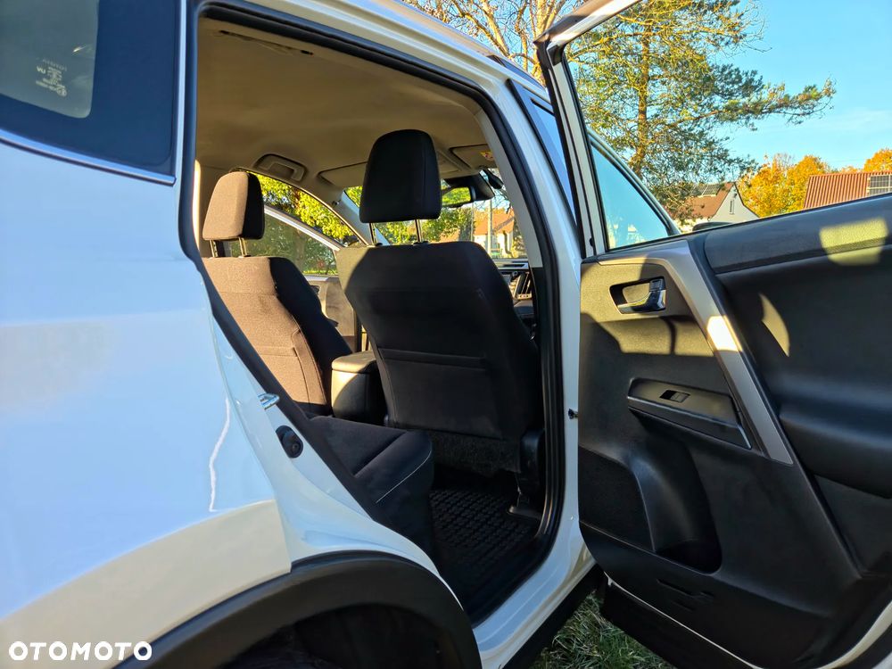 Toyota RAV4 Hybrid Style 4x4 - 17