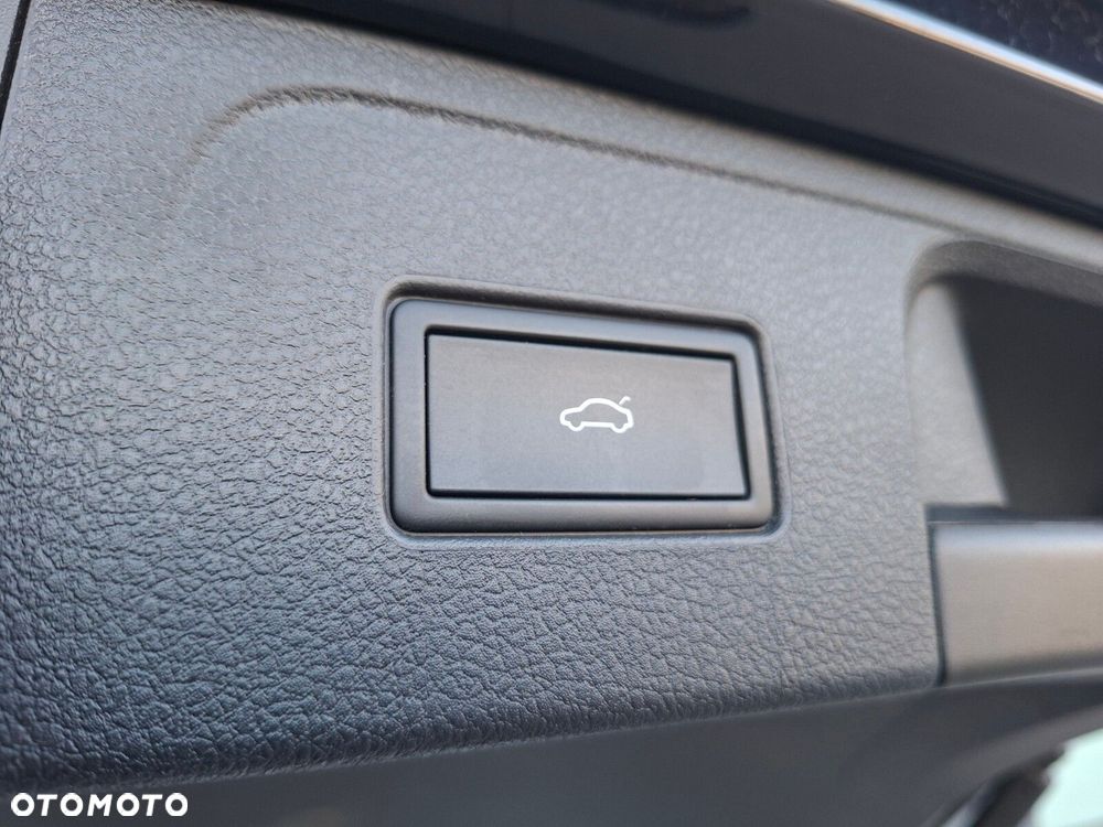 Volkswagen Passat - 17